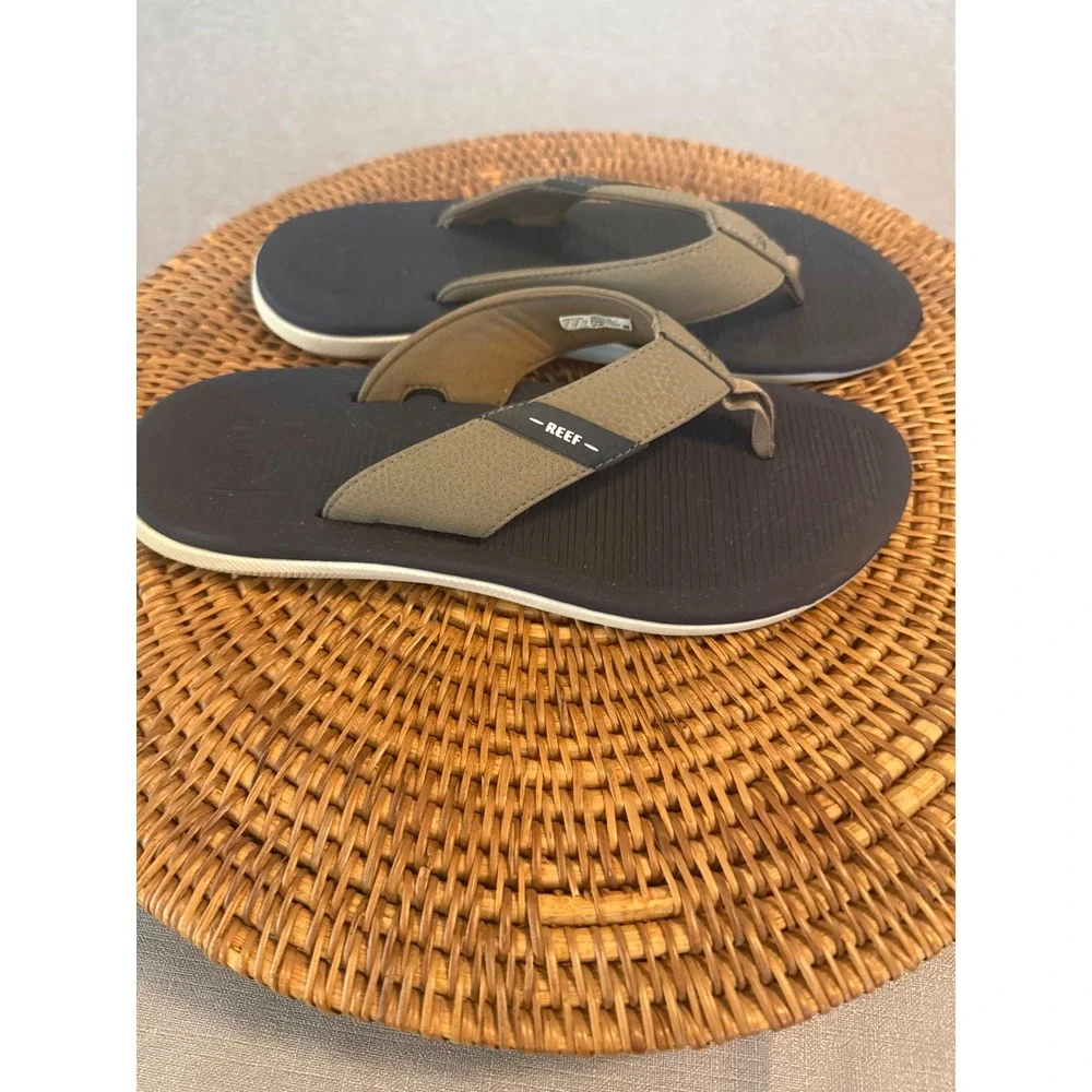 Reef‎ Kids Santa Ana Flip Flop Sandals Brown Tan Size 6 Big Kid CJ0344